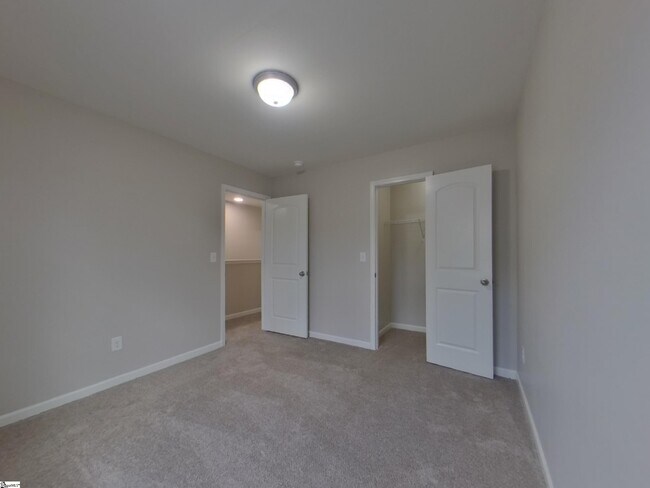 Building Photo - 316 Cedar Ridge