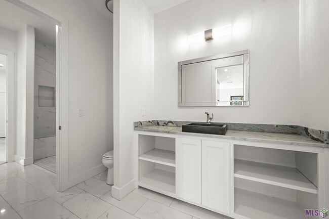 Building Photo - 9825 Fawn Vw Dr