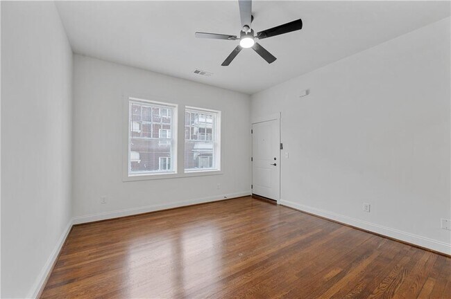 Building Photo - 360 Ponce De Leon Ave NE