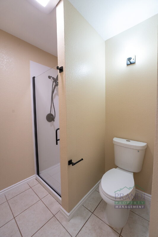 Building Photo - 40 Pleasant Ln