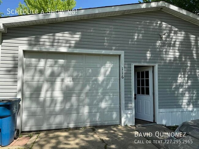 Building Photo - 116 Primrose Ln