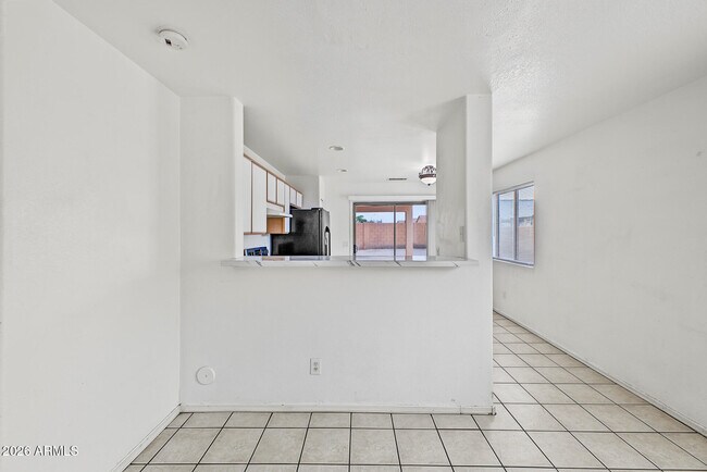 Building Photo - 3015 N 84th Dr