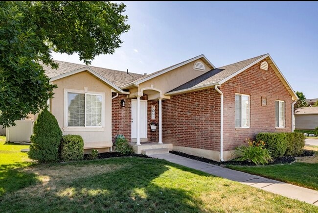 Building Photo - 7544 S 2020 E