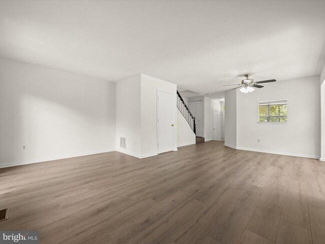 Building Photo - 9537 Clocktower Ln