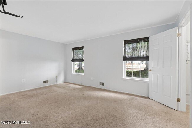 Building Photo - 83 Pagoda Ln