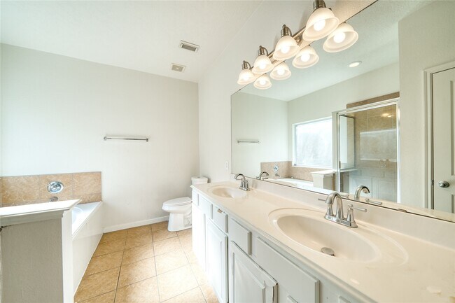 Building Photo - 6610 Autumn Sunset Ln