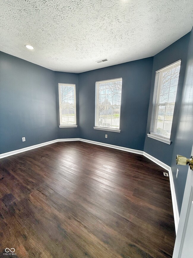 Building Photo - 1050 Wild Ivy Trail