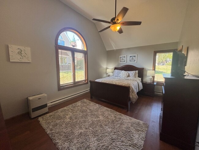 Building Photo - 14 Songbird Ln