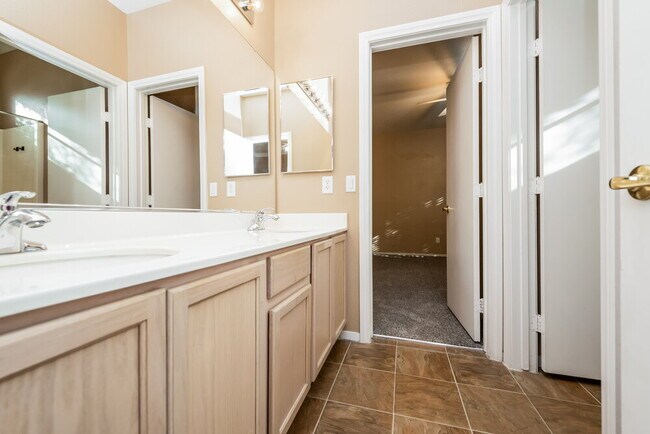 Building Photo - 5608 Rustic View Ct