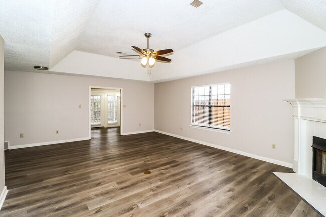 Building Photo - 6842 Theda Cove