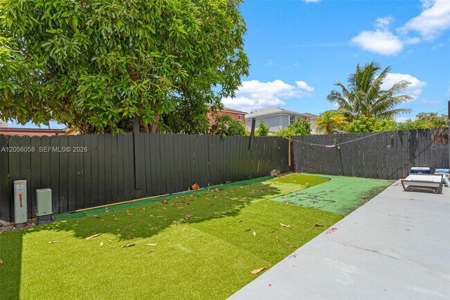 Building Photo - 13990 SW 160th Terrace