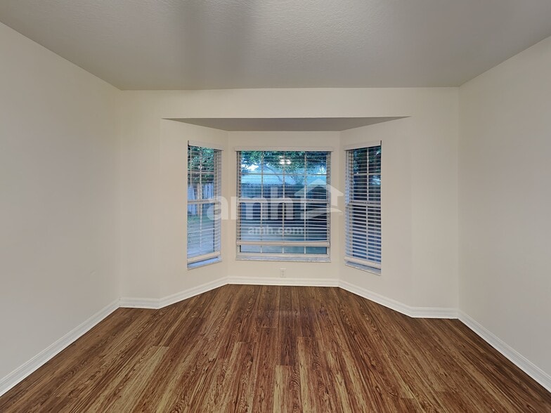 Building Photo - 4611 Treasure Cay Rd