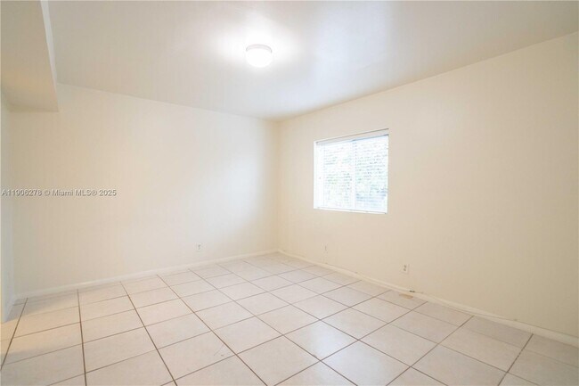 Building Photo - 666 NE 80th St