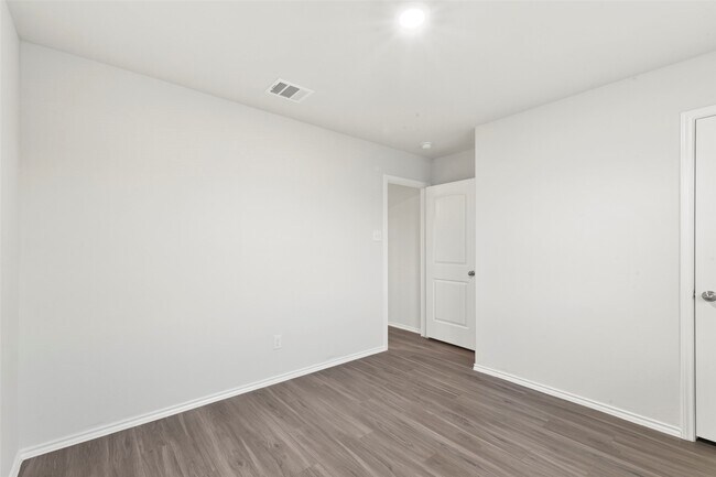 Building Photo - 17135 Hailey Harbor Dr