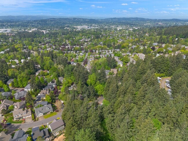 Building Photo - Private Retreat Backing to Trails in the Heart of Lake Oswego