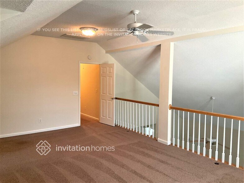 Building Photo - 9426 Olivia Ln