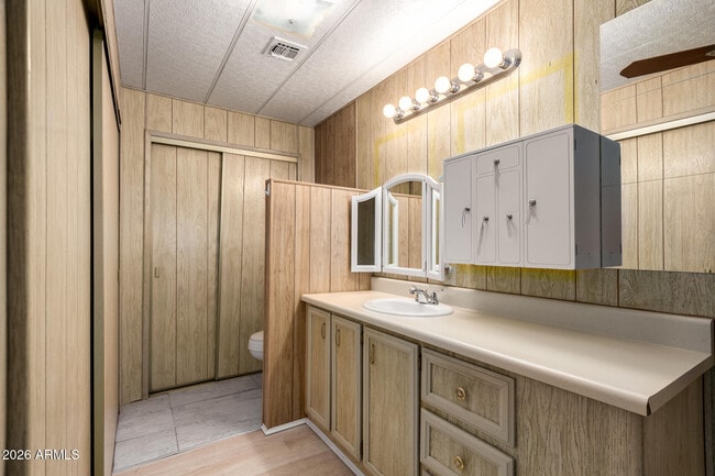 Building Photo - 8421 E Main St