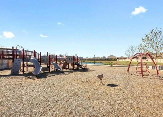 Building Photo - 1228 Vogel Dr
