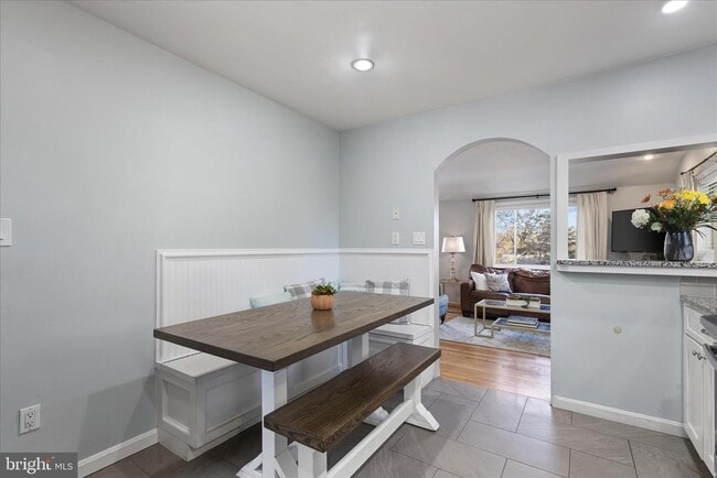 Building Photo - 7203 Arthur Dr