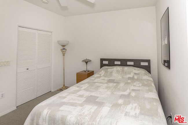 Building Photo - 100 S Alameda St