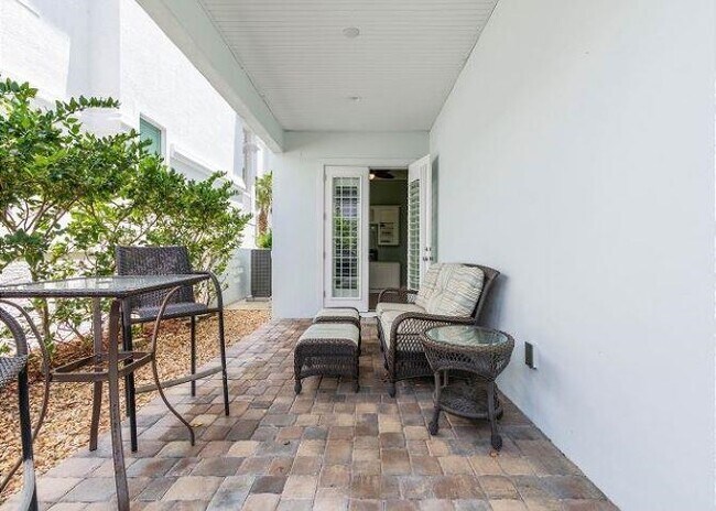 Building Photo - 503 Cinnamon Beach Ln