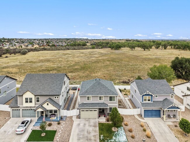 Building Photo - FABULOUS 4 BEDROOM HOME IN CUMBERLAND GREEN FOUNTAIN