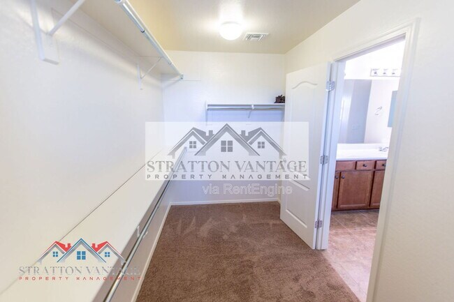 Building Photo - 21139 E Cherrywood Dr