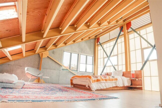 Building Photo - 1955 1/2 Purdue Avenue, Los Angeles, CA 90025 - 4 BR 3 BA house