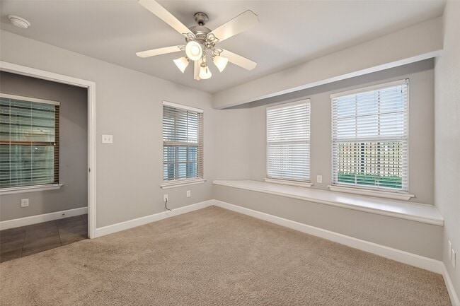 Building Photo - 4208 Old Spanish Trl