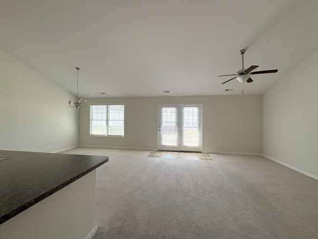 Building Photo - 62 Lofty Cir