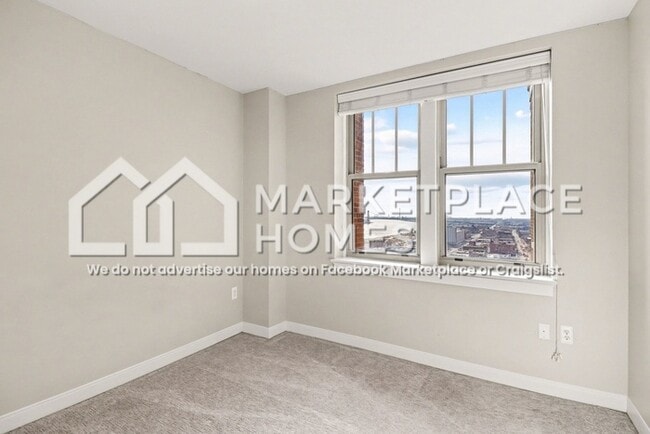 Building Photo - 525 W Lafayette Blvd