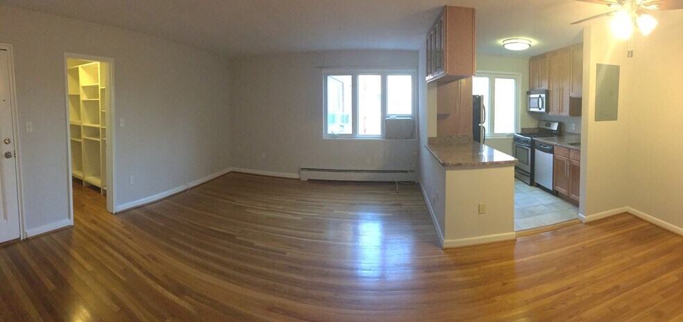 Open Floorplan: Kitchen, Living Room, Dining Room - 111 Lee Avenue