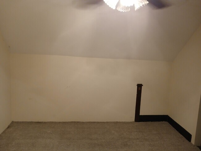 Building Photo - 1318 Clover St