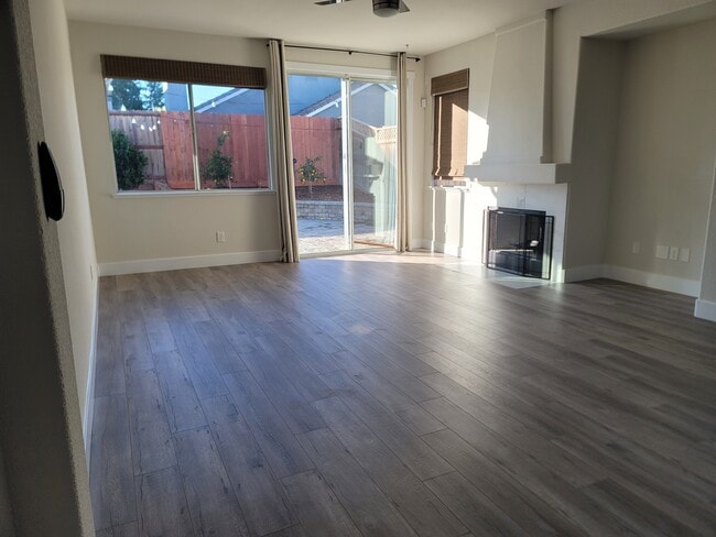 Building Photo - 8033 Horncastle Ave