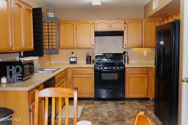 Building Photo - 3329 Tierra Sara Ln