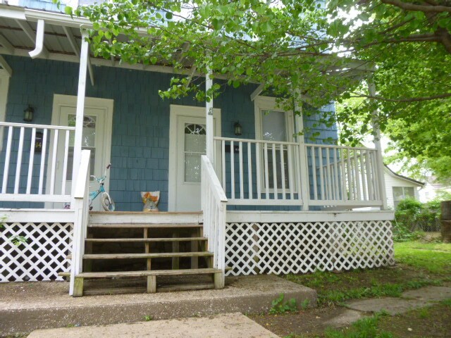 Building Photo - 416 S Adams St