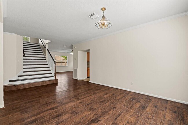 Building Photo - 15810 Mission View Ct