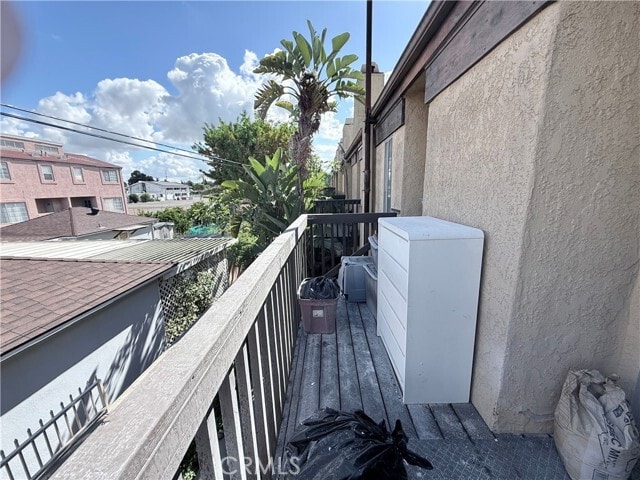 Building Photo - 14700 Berendo Ave