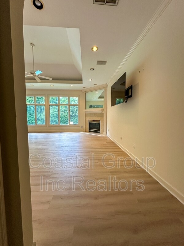 Building Photo - 1661 Spring House Trail