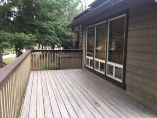 Building Photo - Spacious 2br with additional room in The M...