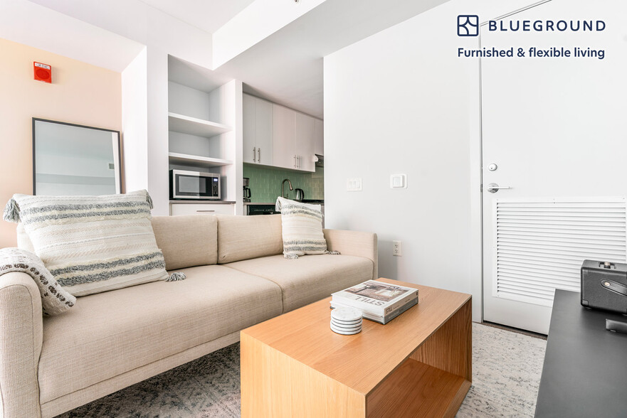 Building Photo - 455 I St NW