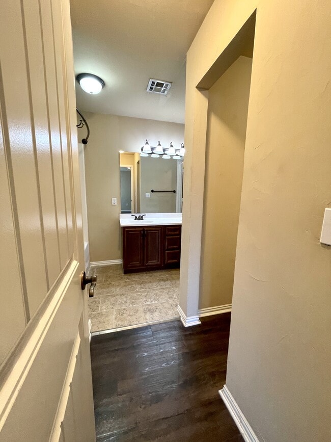 Building Photo - 4905 Rock Creek Rd