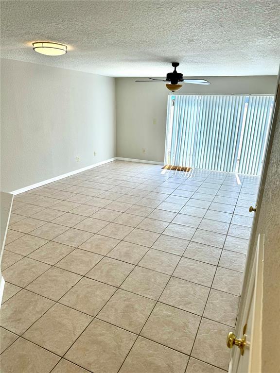 Building Photo - 4943 Walden Cir