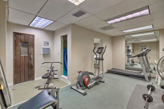 Building Photo - Modern Luxury Condo in Middleborough – Rec...