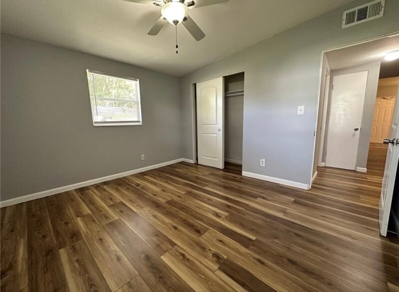 Building Photo - 3805 7th Ave W