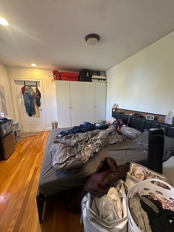 Building Photo - 59 Circuit St