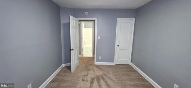 Building Photo - 1220 16th St NE