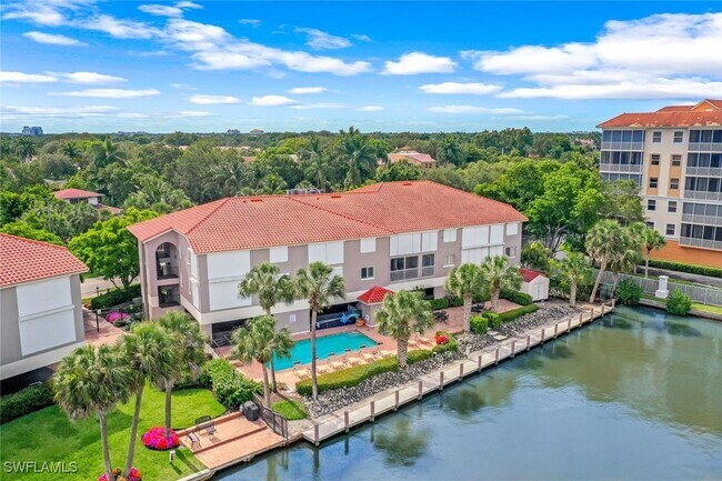 Building Photo - 9101 Vanderbilt Dr