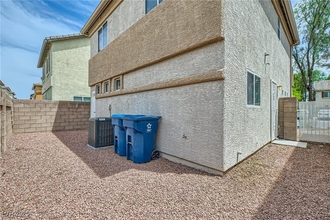 Building Photo - 5174 Starter Ave