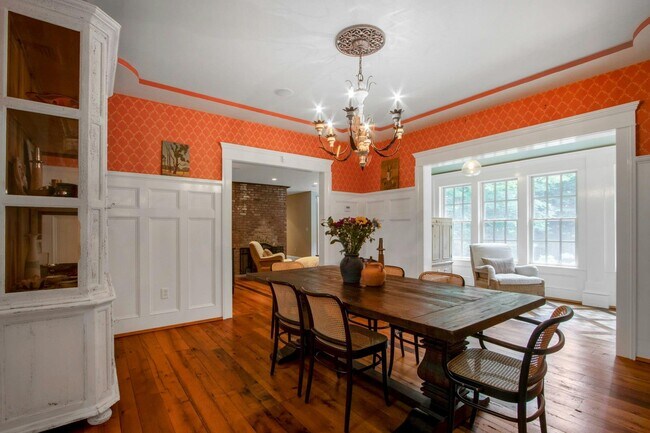 Building Photo - 314 Haverstraw Rd